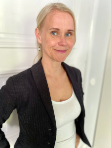 Wiiveca Allefelt ifrågasätter Yogi Bhajan
